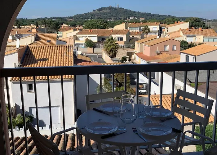 593 4 Pers Port Soleil Vue Piscine